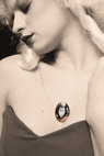 Janett Noack - erotic art on porcelain - pendant